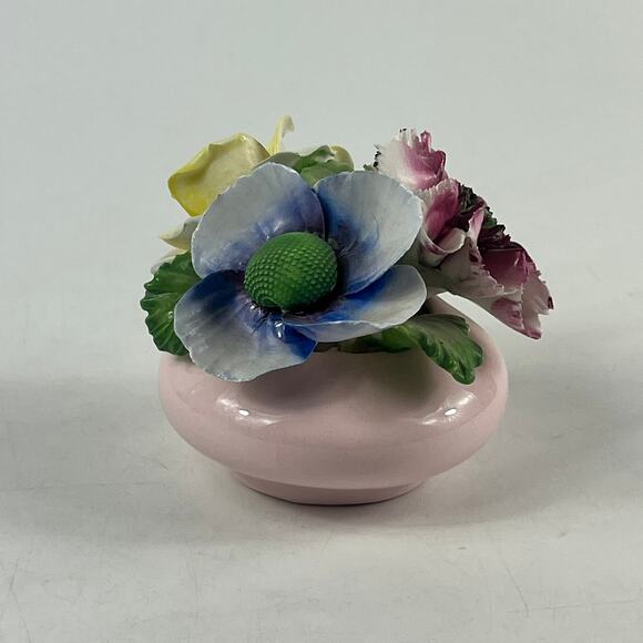 Crown Royal Bone China England Floral Figurine Pink Vase Hand Painted 1950s - Picture 3 of 8
